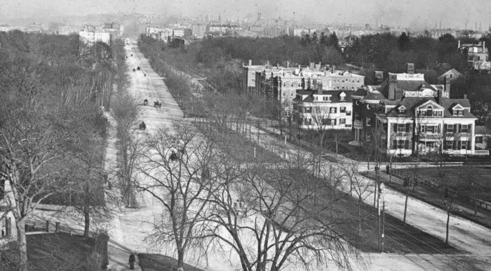 Lantern slide photograph of Beacon Street from Coolidge Corner in the early 20th century by photographer Warren H. Manning. Courtesy of Iowa State University Library Special Collections and University Archives