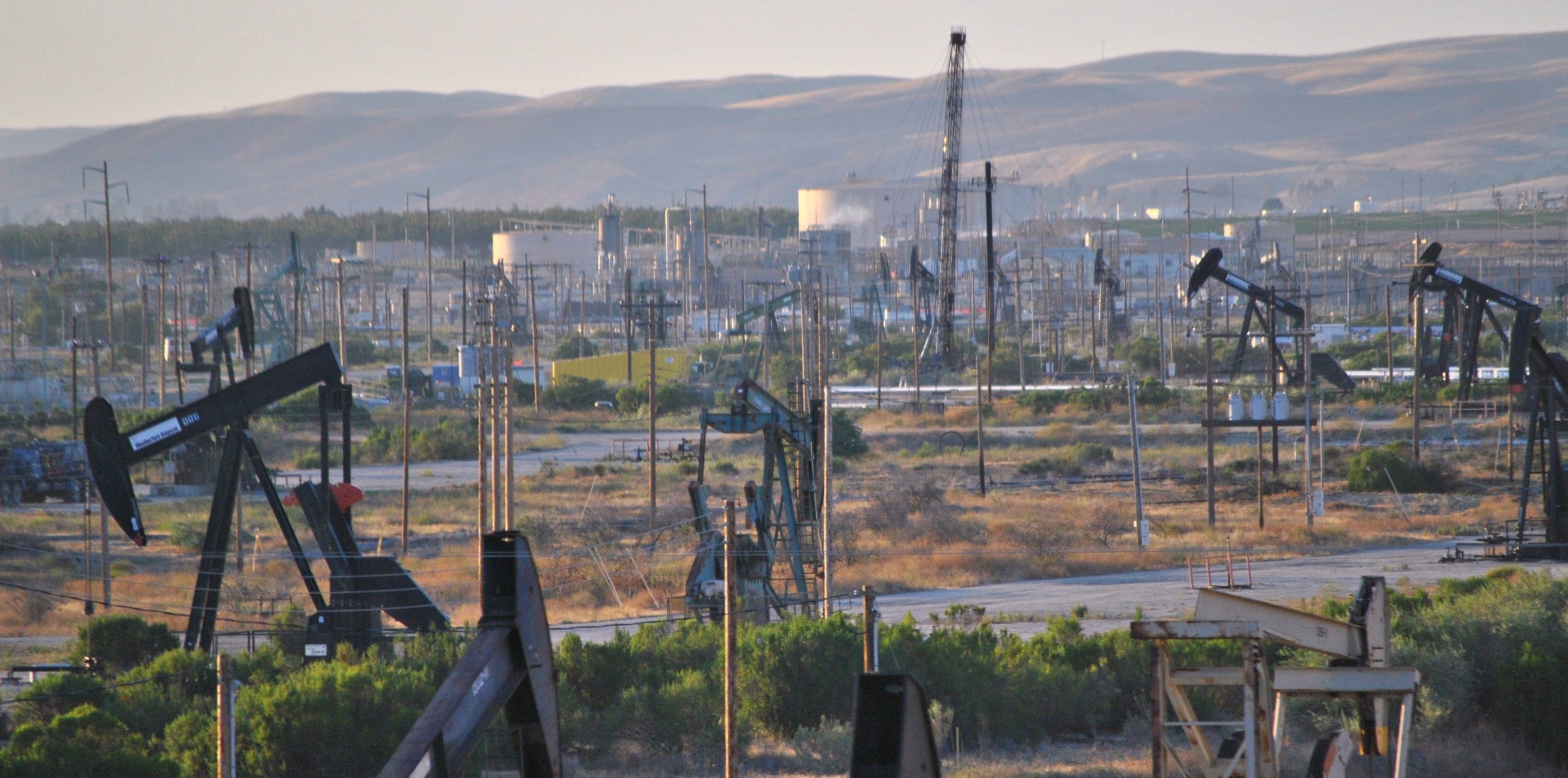 The San Ardo oil field in