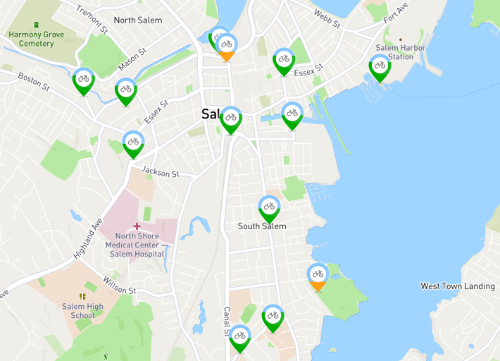 A map of downtown Salem showing the locations of its 15 Bluebikes docks.